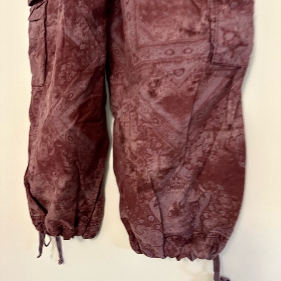 Free People Fly Away Parachute Cargo Pants Purple Dye Size 2 - Picture 5 of 11